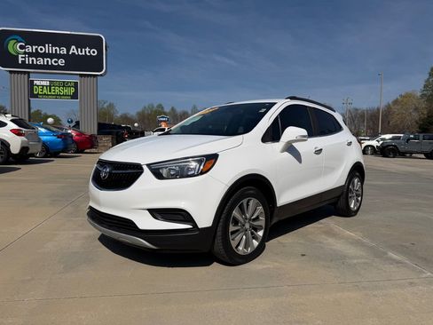 Used 2019 Buick Encore Preferred image 1