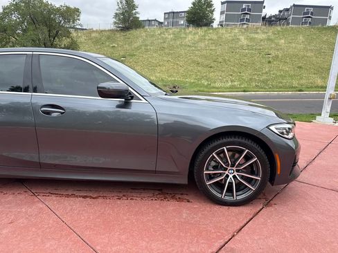 Used 2019 BMW 330i xDrive Sedan w/ Premium Package AWD/4WD image 32