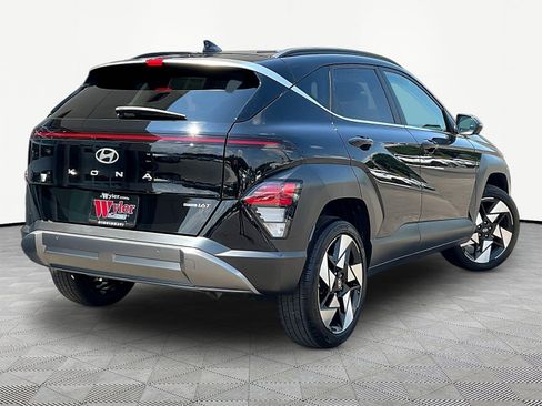 Used 2024 Hyundai Kona Limited AWD/4WD image 6