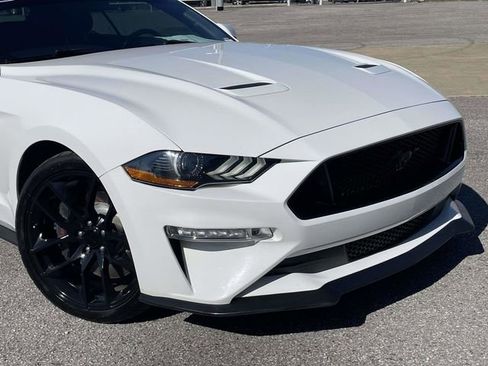 Used 2018 Ford Mustang GT Premium w/ GT Performance Package RWD image 9