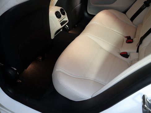 Used 2024 Mercedes-Benz C 300 4MATIC Sedan image 26