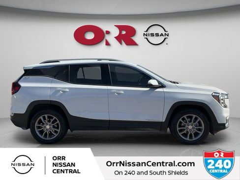 Used 2022 GMC Terrain SLT FWD image 4