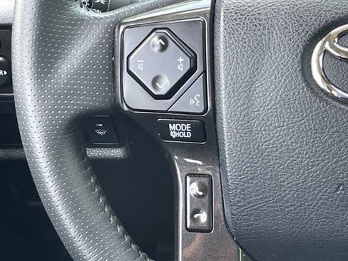 Used 2024 Toyota 4Runner TRD Off-Road AWD/4WD image 12