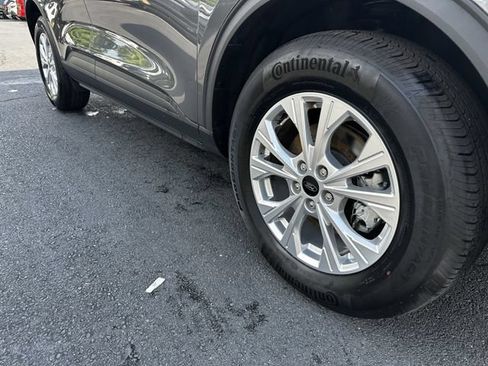 Certified 2023 Ford Escape Active AWD/4WD image 11
