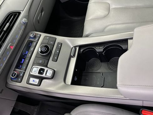 Used 2022 Hyundai Palisade SEL w/ Premium Package FWD image 35