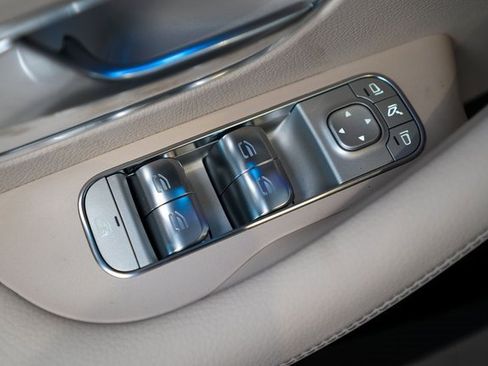 New 2026 Mercedes-Benz GLS 450 4MATIC image 14