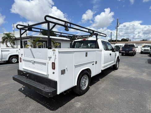 Used 2017 Ford F250 XL w/ Power Equipment Group RWD image 6