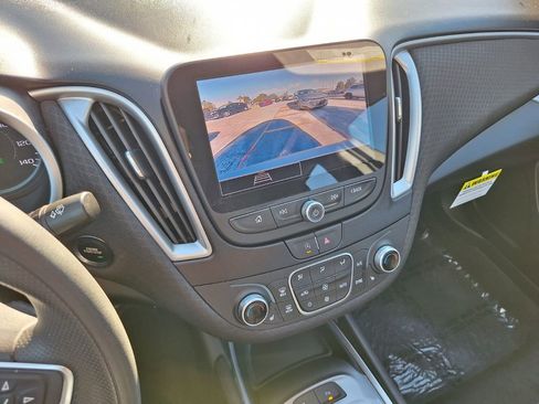 Used 2024 Chevrolet Malibu LT image 19