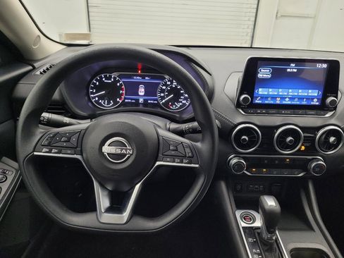 Used 2025 Nissan Sentra SV FWD image 22