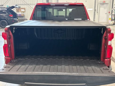 Used 2021 Chevrolet Silverado 1500 LTZ AWD/4WD image 32
