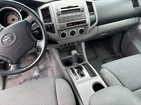 Used 2010 Toyota Tacoma 4x4 Double Cab image 14