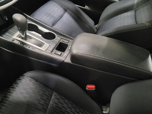 Used 2017 Nissan Altima 2.5 SV w/ Convenience Package FWD image 26