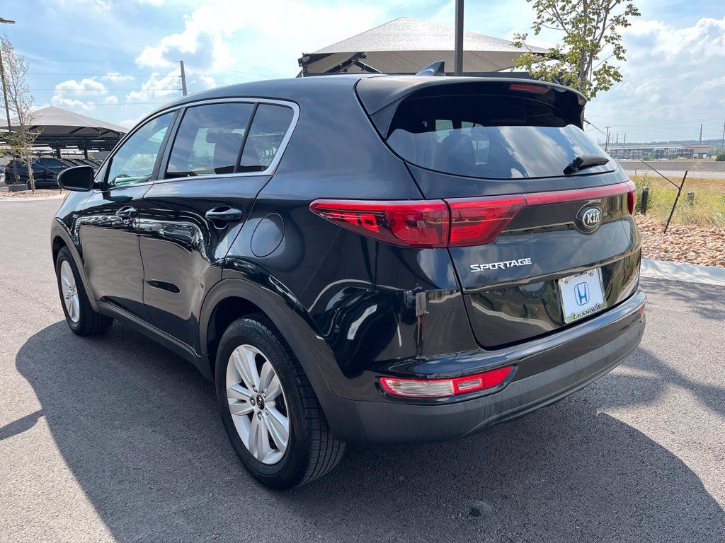 Used 2019 Kia Sportage LX AWD/4WD image 6