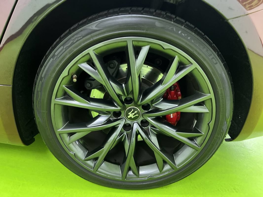 Used 2021 Maserati Ghibli S RWD image 16