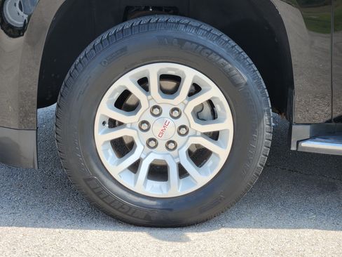 Used 2018 GMC Yukon XL SLT RWD image 10