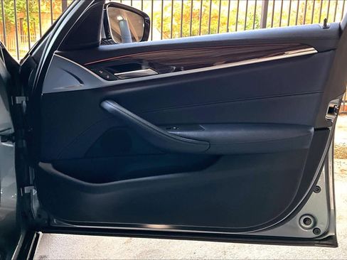 Used 2017 BMW 530i image 22