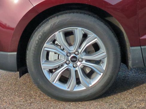 Used 2023 Ford Edge Titanium image 14