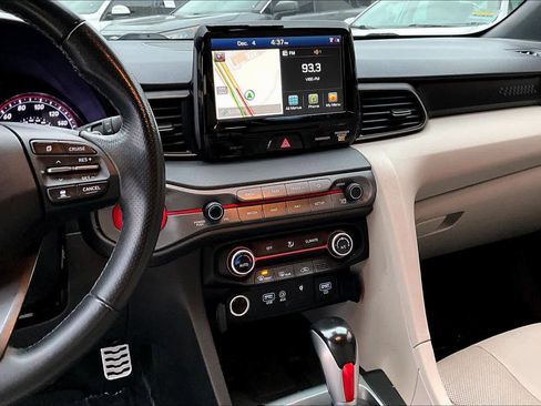 Used 2020 Hyundai Veloster Turbo Ultimate image 5