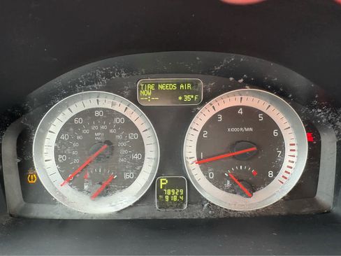 Used 2012 Volvo C70 T5 w/ Climate Pkg image 25