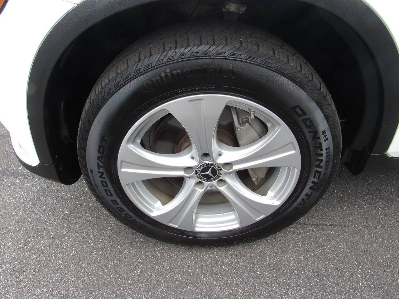 Used 2018 Mercedes-Benz GLC 300 4MATIC image 12