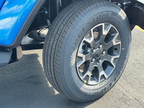 New 2026 Jeep Wrangler Unlimited Sahara AWD/4WD image 9