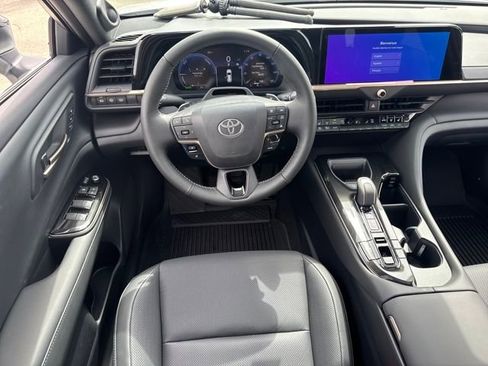 New 2026 Toyota Crown Signia image 12