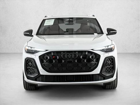 Certified 2025 Audi SQ5 Prestige w/ Prestige Package image 2