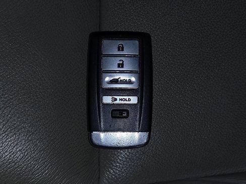 Used 2019 Acura MDX FWD image 32