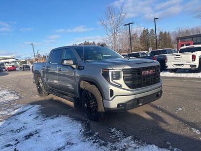 Used 2025 GMC Sierra 1500 Elevation w/ Elevation Premium Package