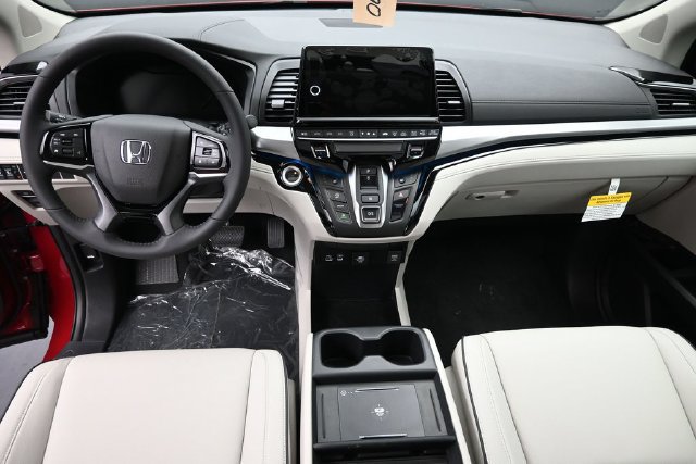 New 2026 Honda Odyssey Touring image 10
