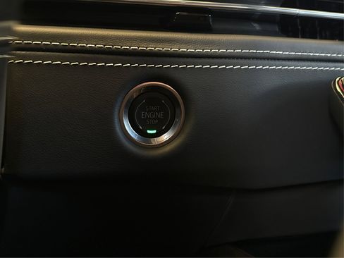 New 2026 Cadillac Escalade ESV Platinum Sport w/ LPO, ONYX Package image 28