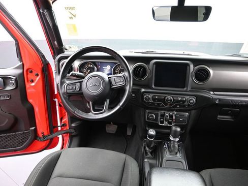 Used 2021 Jeep Wrangler Unlimited Sport w/ Sun And Sound Package AWD/4WD image 17