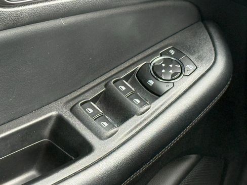 Certified 2022 Ford Edge SE image 30