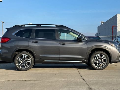 New 2026 Subaru Ascent Limited image 2