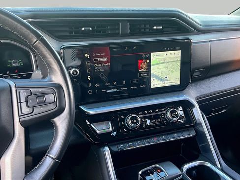 Used 2022 GMC Sierra 1500 Denali RWD image 7