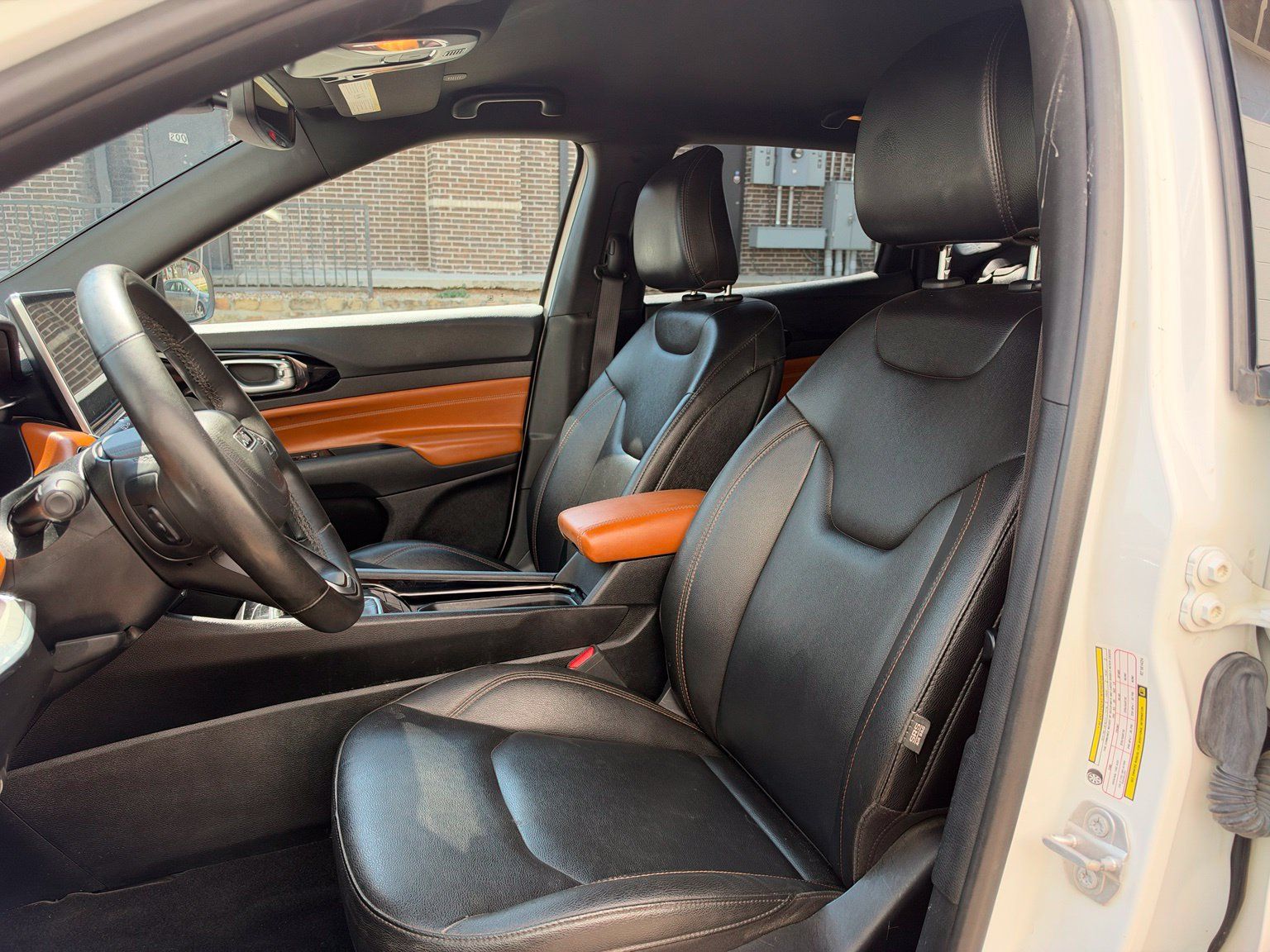 Used 2024 Jeep Compass Limited AWD/4WD image 5