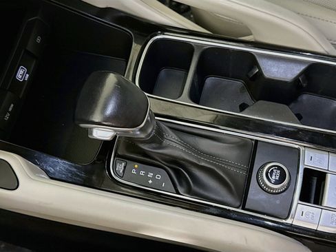 Used 2020 Kia Telluride S FWD image 20