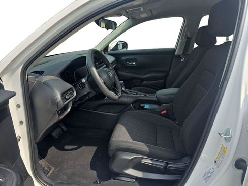 Used 2024 Honda HR-V LX image 10