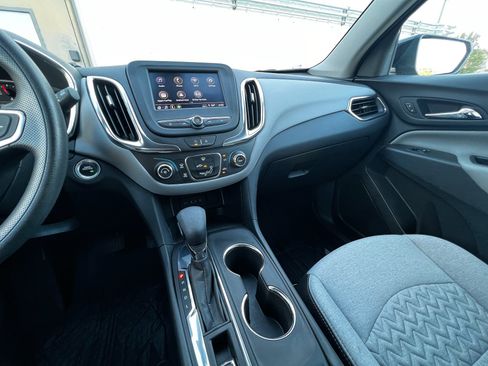 Used 2024 Chevrolet Equinox LS w/ LS Convenience Package image 16