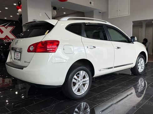 Used 2013 Nissan Rogue SV AWD/4WD image 6