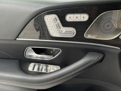 Used 2022 Mercedes-Benz GLS 450 4MATIC image 30