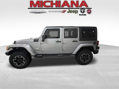 Used 2014 Jeep Wrangler Unlimited Sahara w/ Connectivity Group AWD/4WD image 1