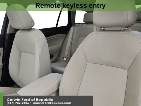 Used 2018 Buick Regal Essence w/ Driver Confidence Package #1 image 11