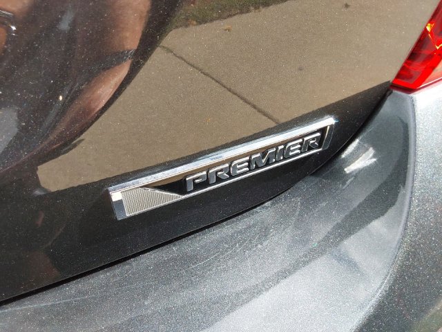 Used 2020 Chevrolet Sonic Premier FWD image 7