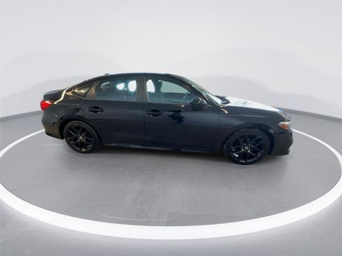 Used 2023 Honda Civic Sport image 8