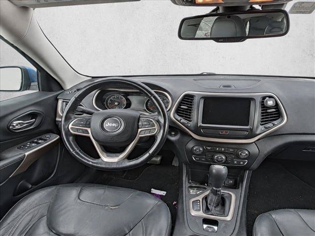 Used 2017 Jeep Cherokee Limited FWD image 21