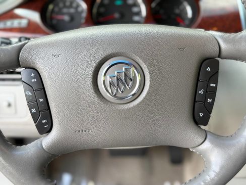 Used 2007 Buick Lucerne CXL w/ Luxury Package image 24