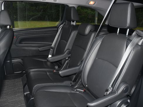 Certified 2024 Honda Odyssey EX-L image 17