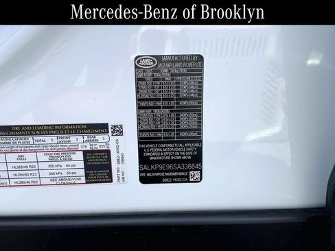 Used 2025 Land Rover Range Rover SE AWD/4WD image 33
