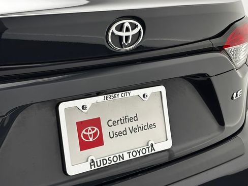 Used 2024 Toyota Corolla LE w/ LE Convenience Package FWD image 8